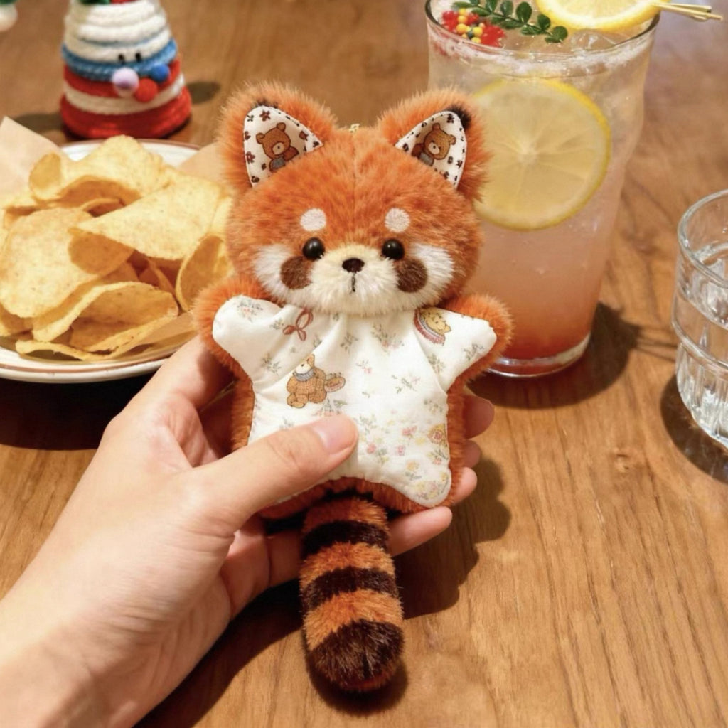Poupée en peluche douce de renard mignon