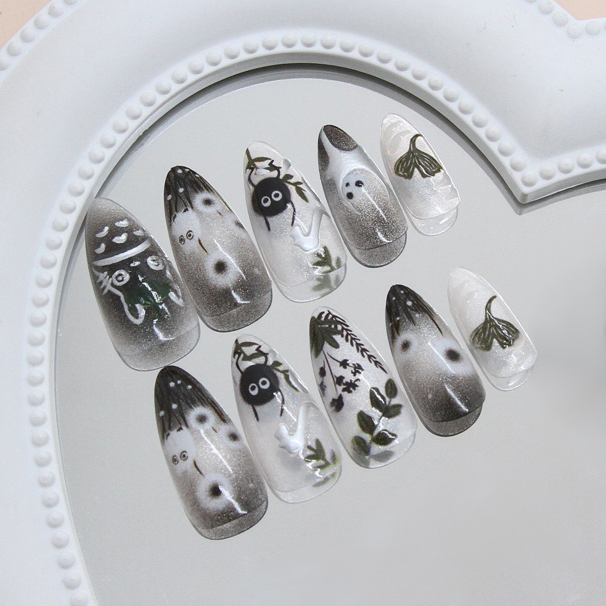 24Pcs Forest Style 3D Embossed Cat Eye Press sur les ongles