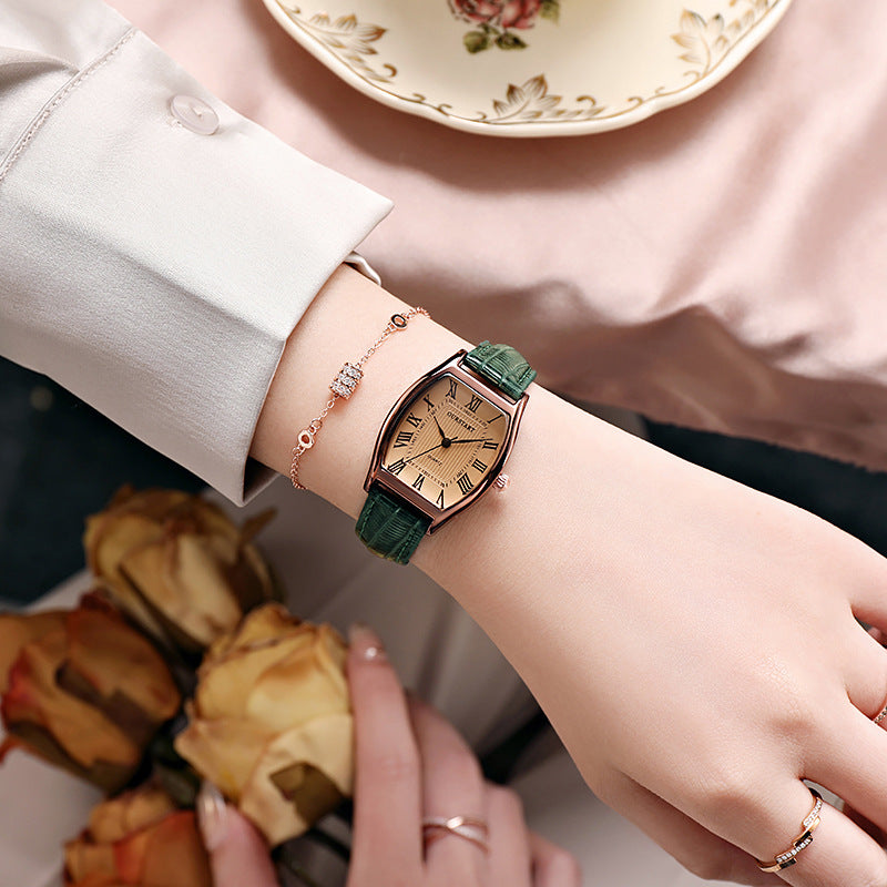 Frontière transfrontalière Live Stream Barrel Forme Ceinture Quartz Montres Femmes