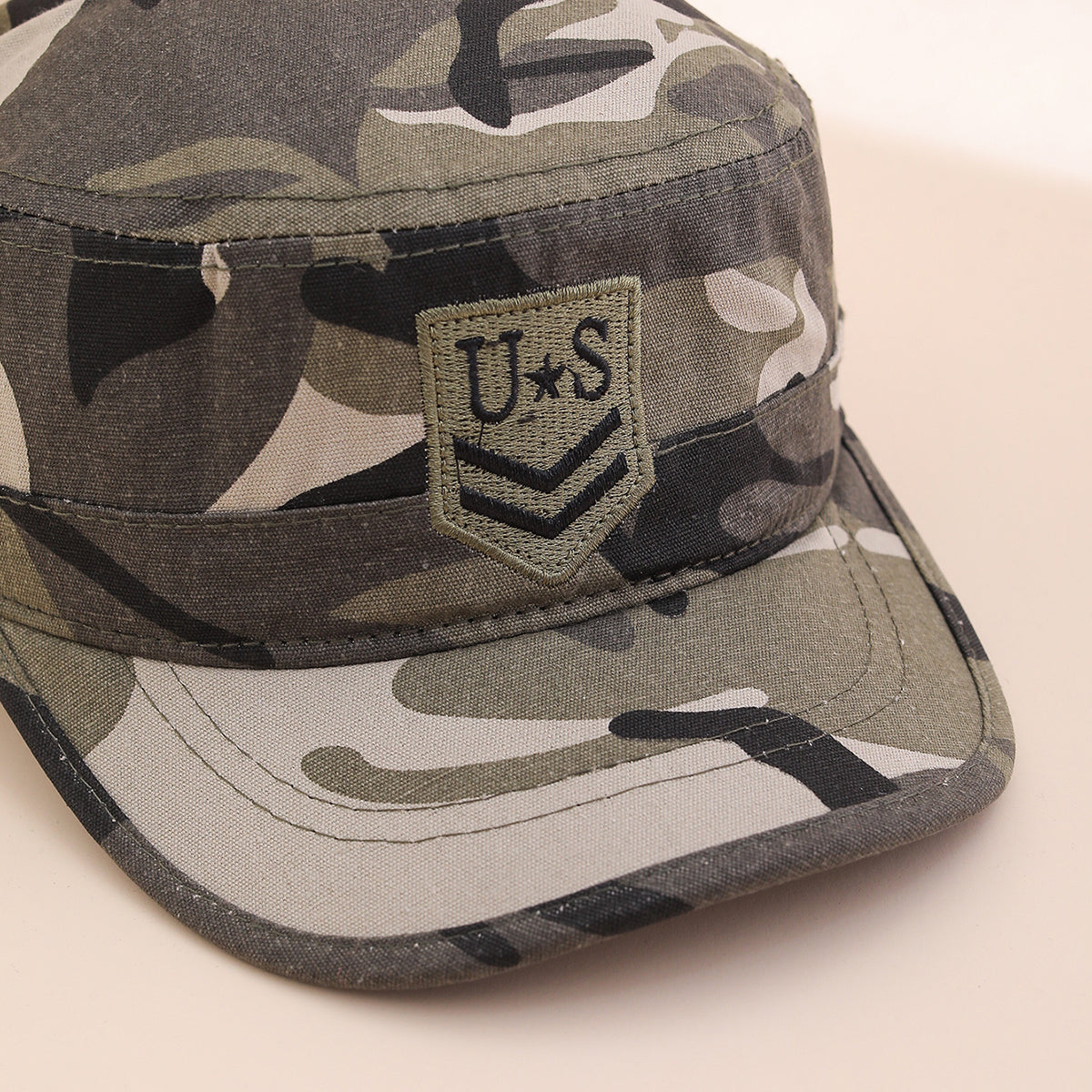Chapeau de camouflage de mode plat