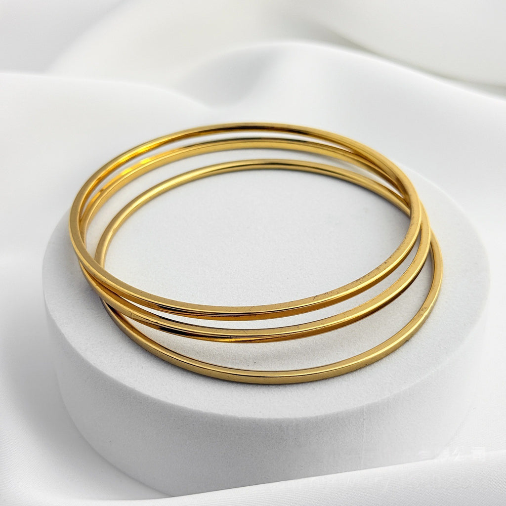 Bracelets en acier inoxydable simple dans plusieurs styles