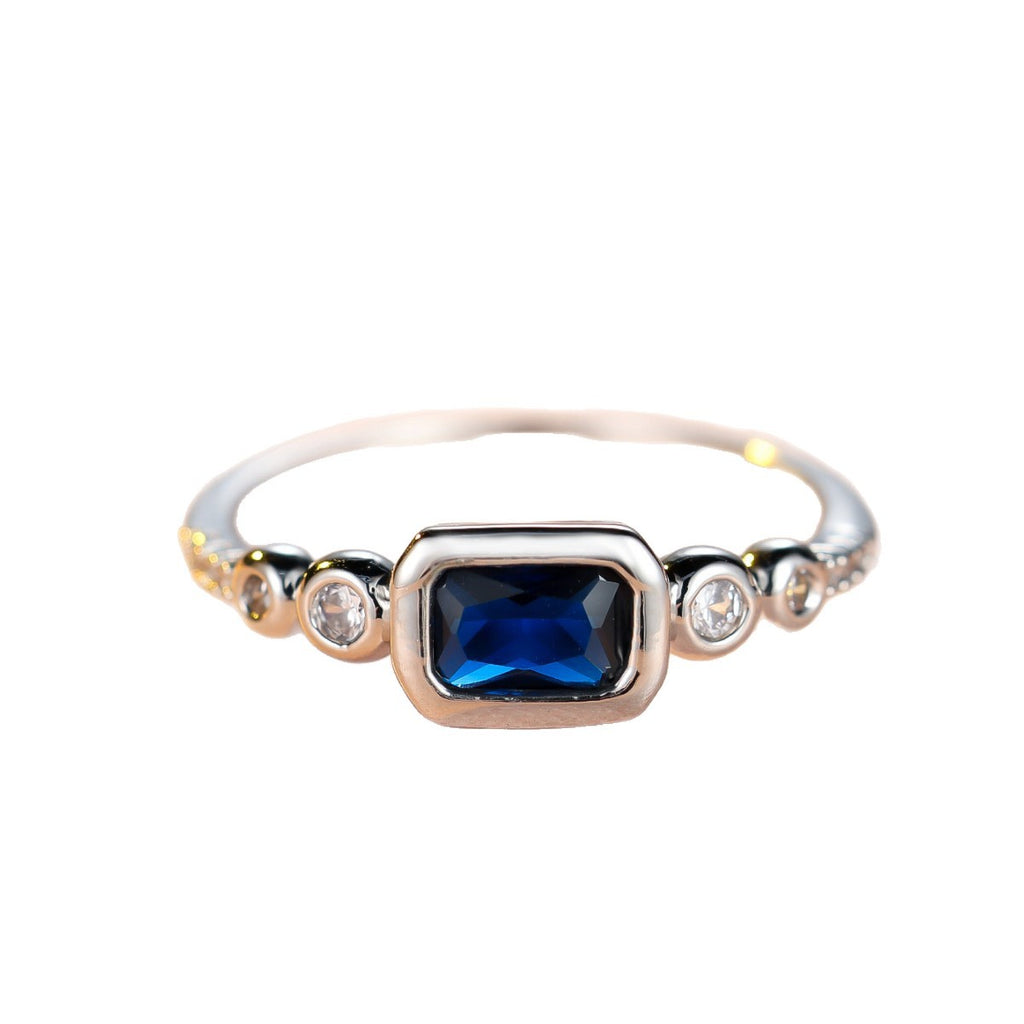 Simple saphir bleu rectangulaire et bague Zircon