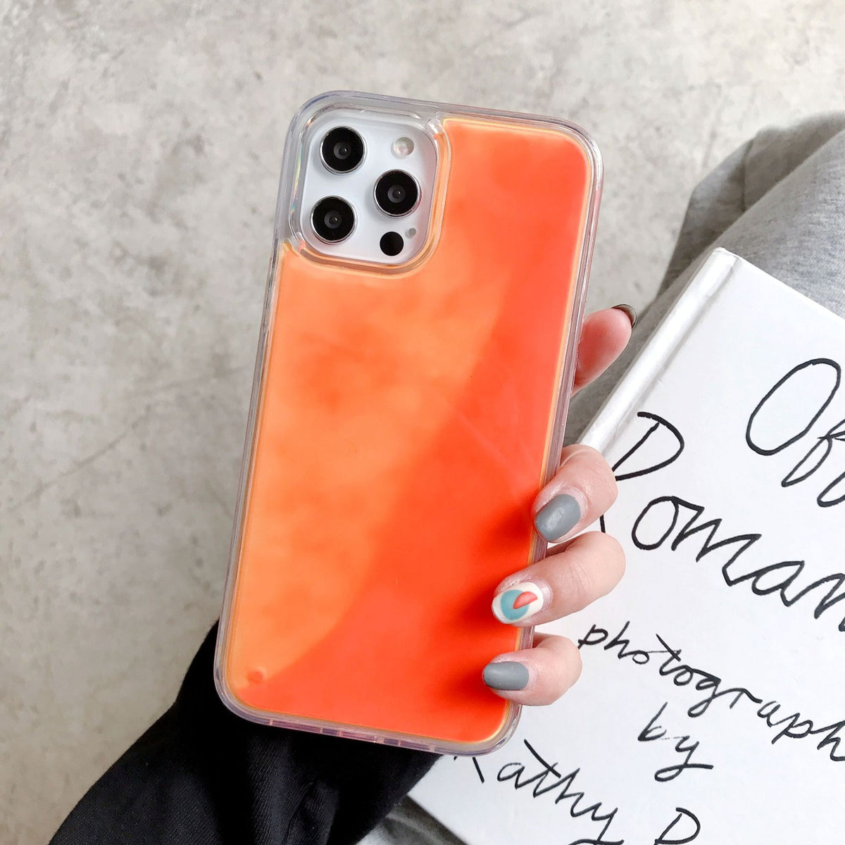 Coque de téléphone en poudre de paillettes lumineuses en plastique