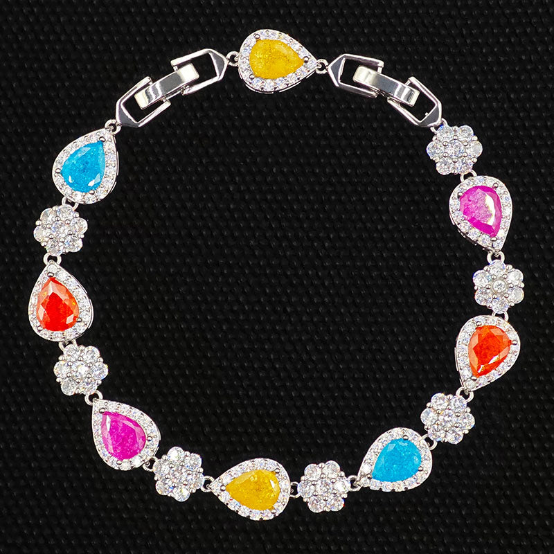 Luxury Teardrop Zircon Flower Bracelet Elegant laiton déclaration bijoux pour les femmes mariage C