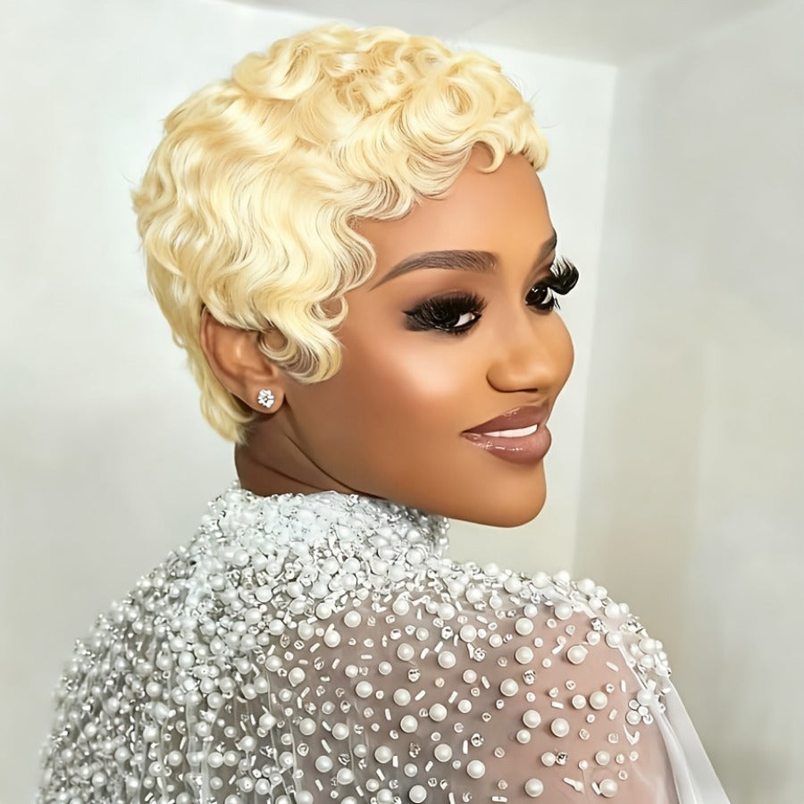 Blonde Curly Pixie coupé avec les cheveux humains vague