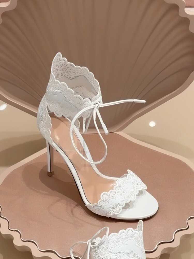 Sandales en dentelle