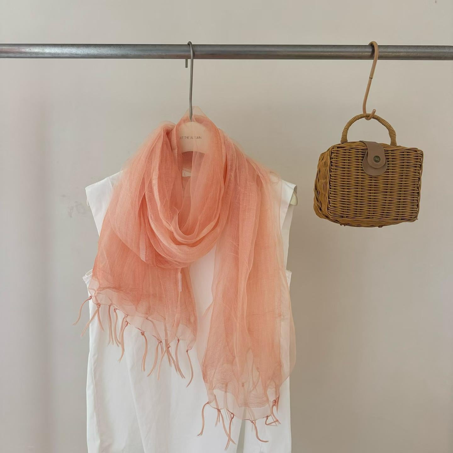 Écharpe féminine mince d'Organza Chal