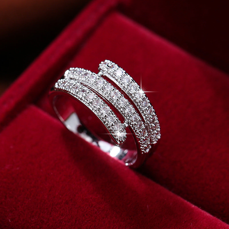 Mode Simple Atmosphère Micro Inlaid Zircon Anneau Femme Nail Anneau Anneau Anneau Factory Dire