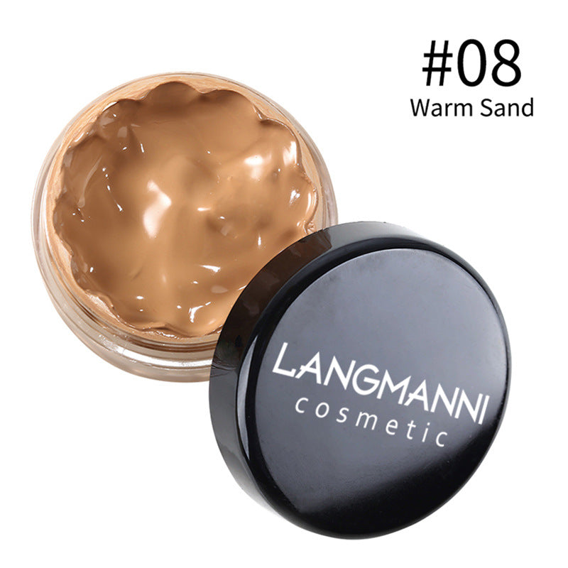 Fondation dans 12 nuances disponibles pour le maquillage