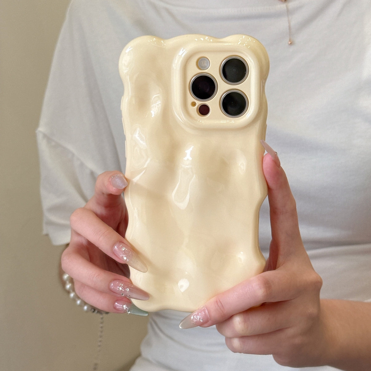 Solid Couleur Wave Shell Phone Case