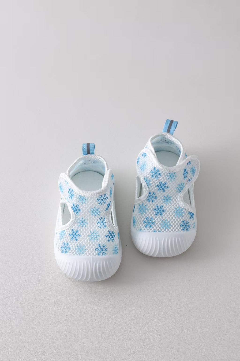 Chaussure d'été pour bébés sans glissade