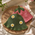 Chapeau de bébé en forme de fraise doux