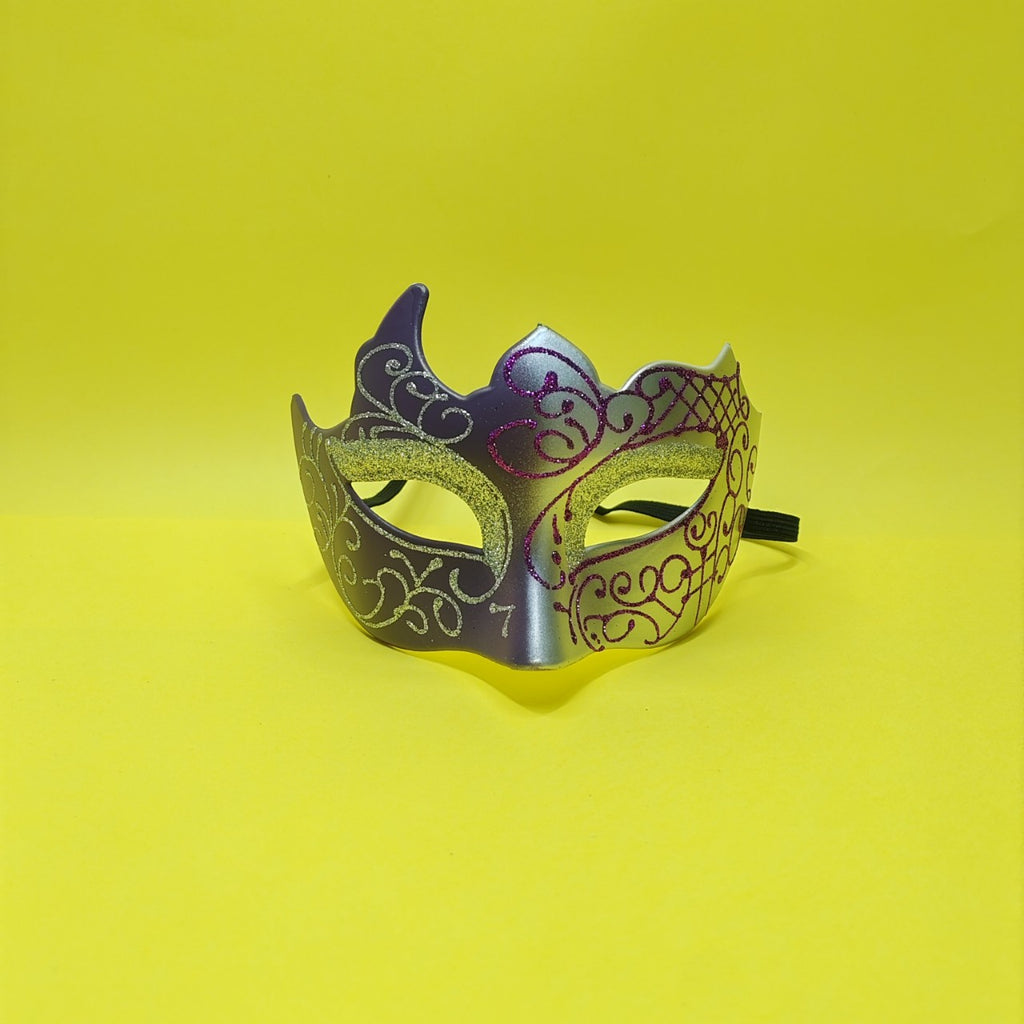 Masque de demi-face peint de Carnaval
