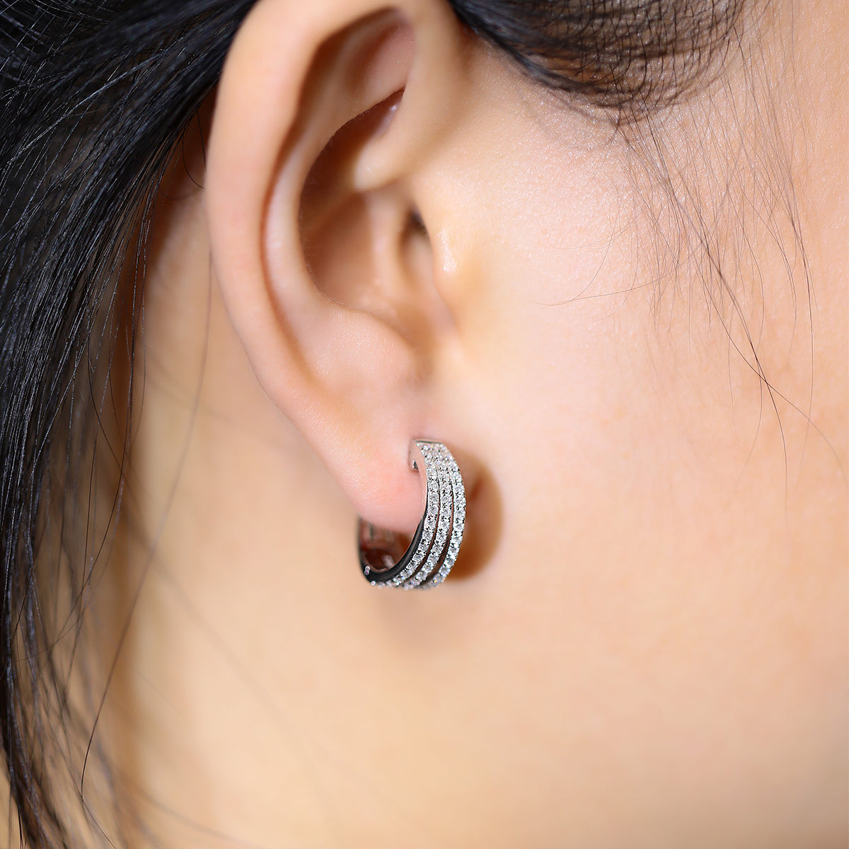 4.8g S925 Boucles d'oreilles en argent sterling en moissanite boucles de 17mm en trois rangées avec boucles de pave