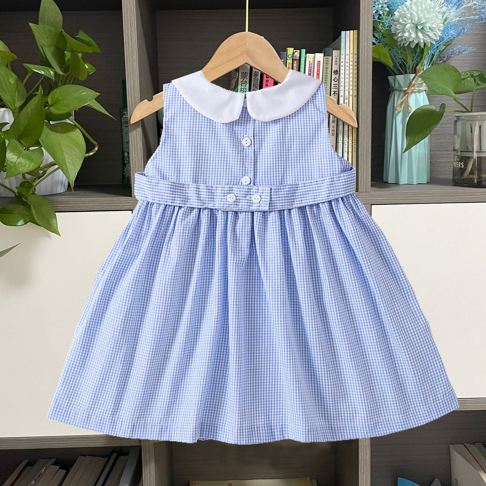 Robe de broderie sans manches pour enfants