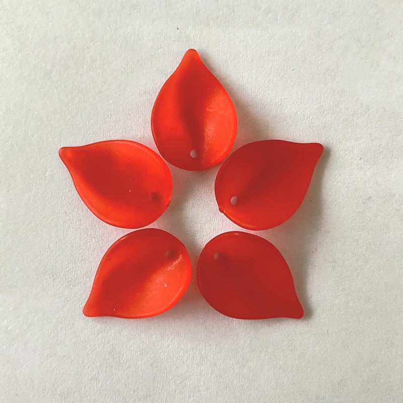 Charms de pétale en acrylique givré