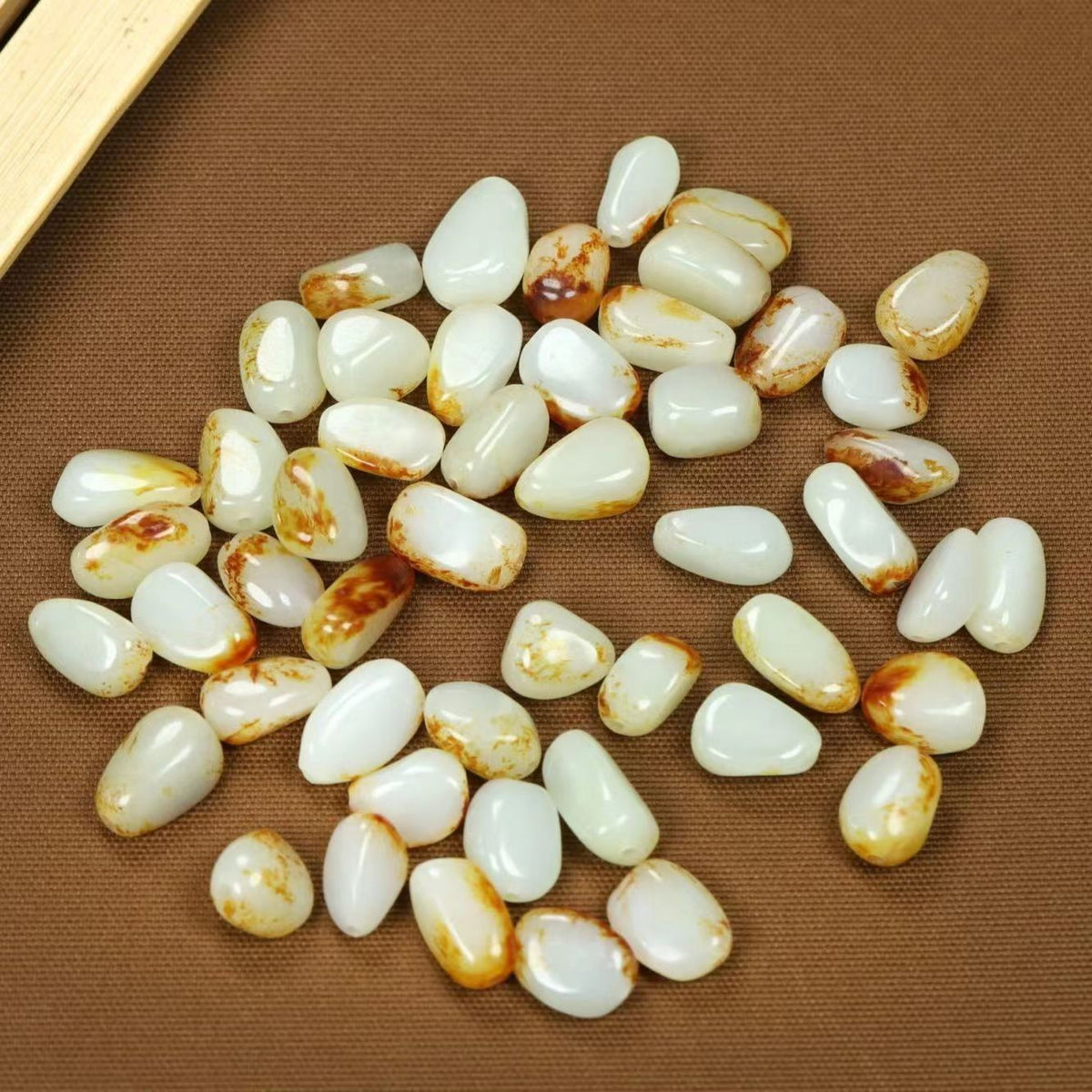 Xinjiang Hetian Jade Pendentif White Jade Pendentif en pierre brute Collier Seed Jade Bracelet