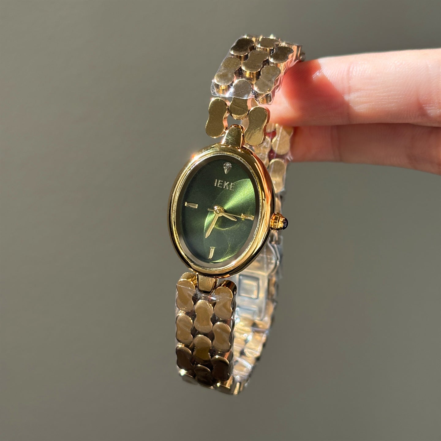 Ovale Exquise montre casual pour femmes