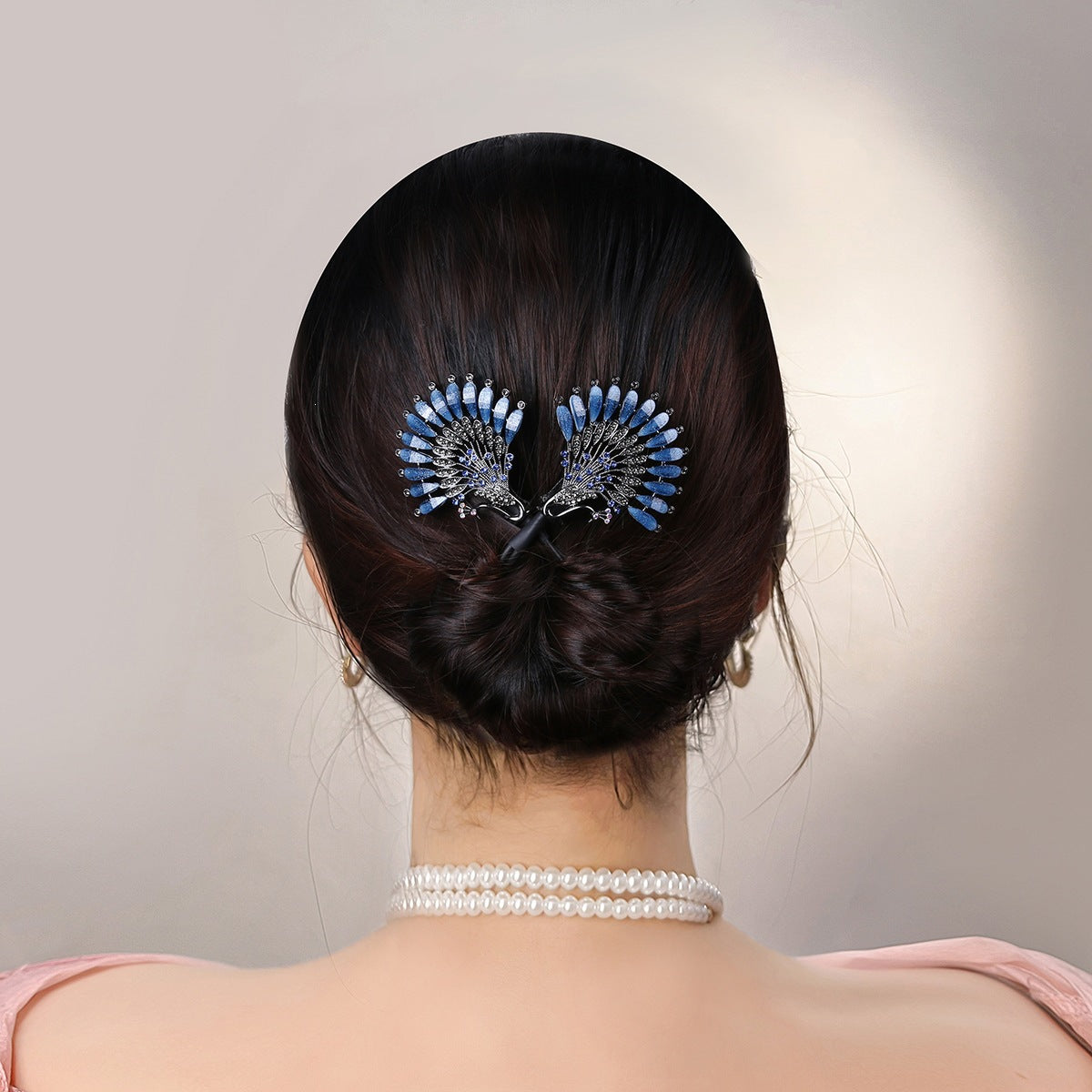 Retro Blue Peacock Style Diamond Clip perle clouté Exquisement élégant pour les courbes et