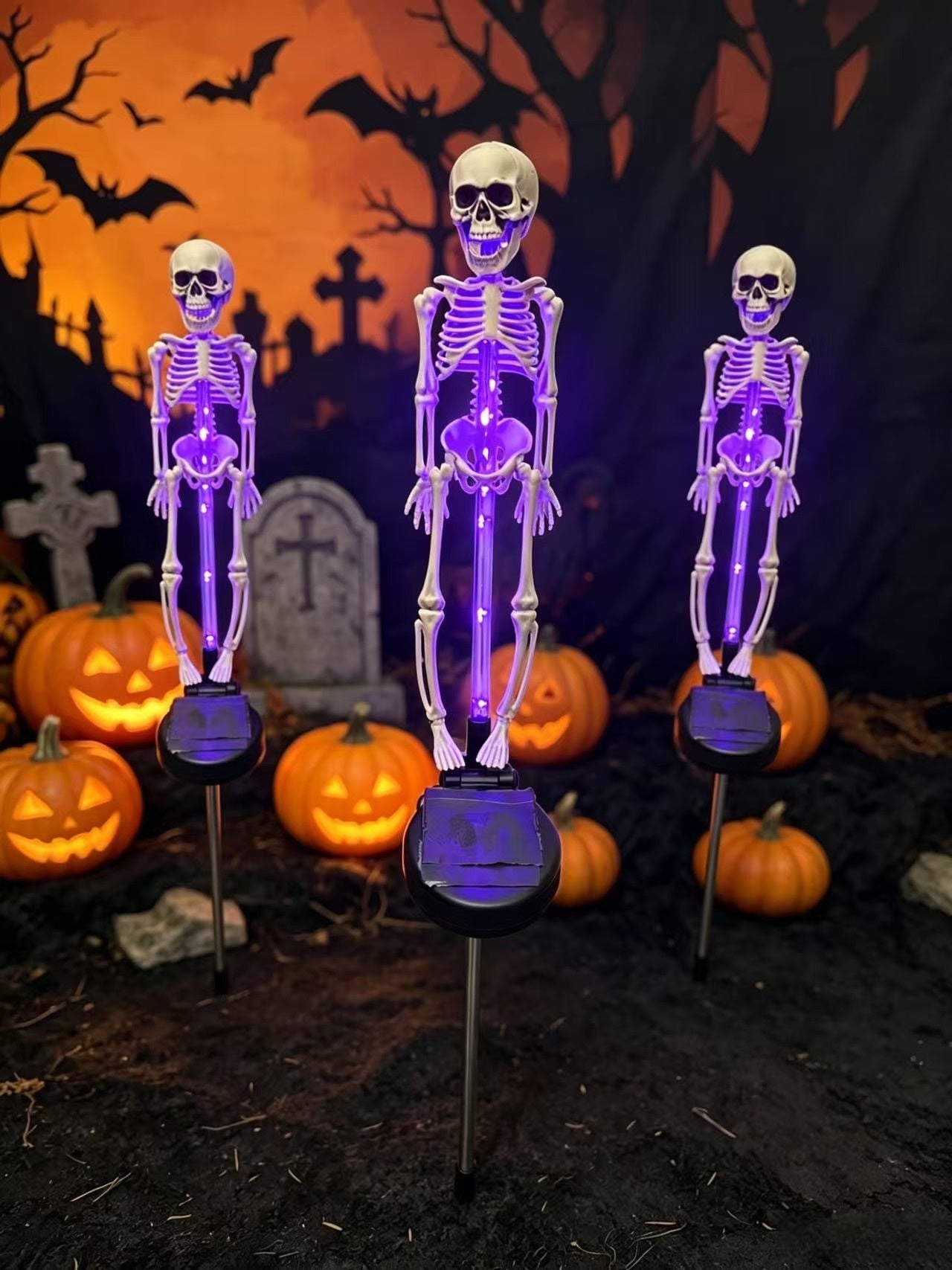Lampe au sol solaire pour le crâne d'Halloween