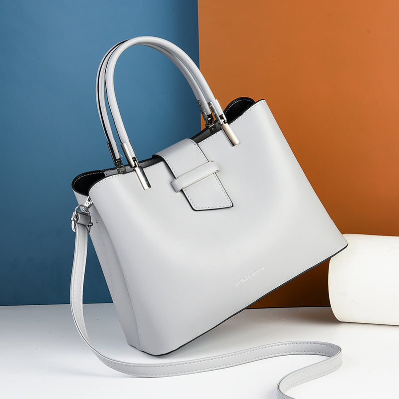 Style d'affaires Minimaliste femme sac à main Glossy Finition sophistiqué et idéal pour commuti