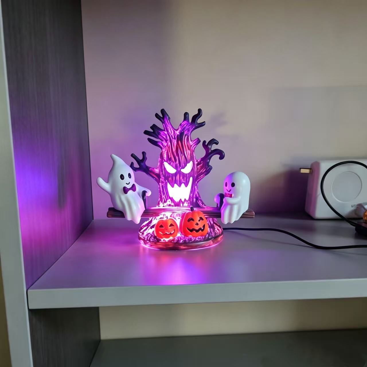 Resin décoratif nuit lumière balançoire fantôme pour décoration d'Halloween