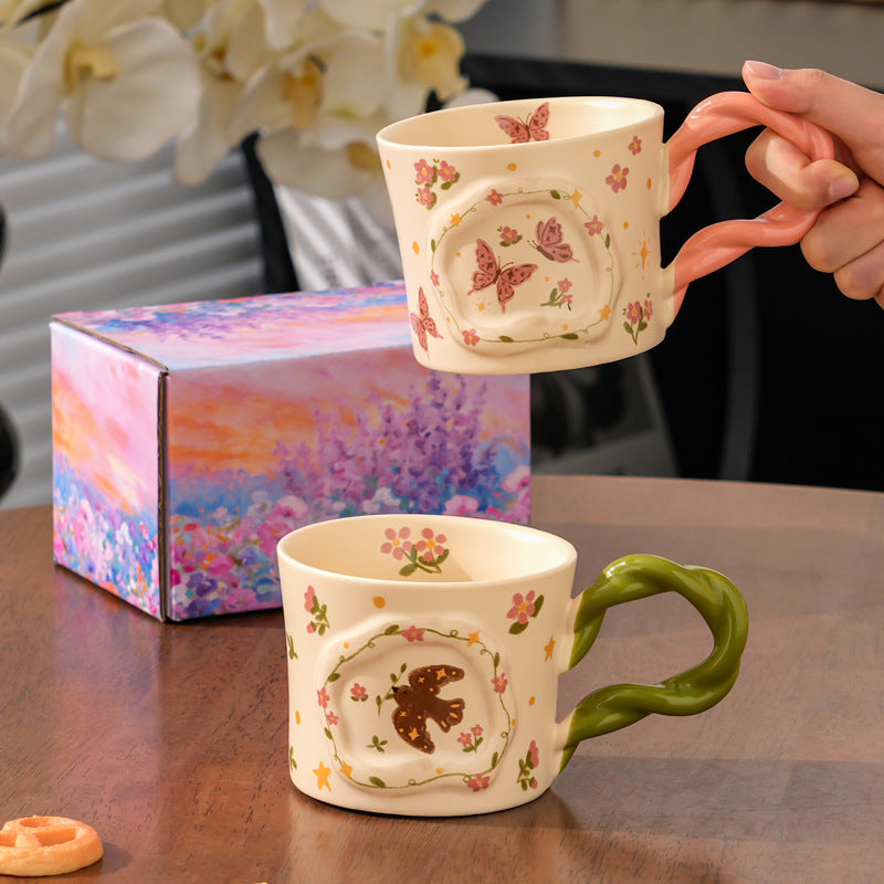 Retro Coffee Cup and Saucer Set avec Niche Design