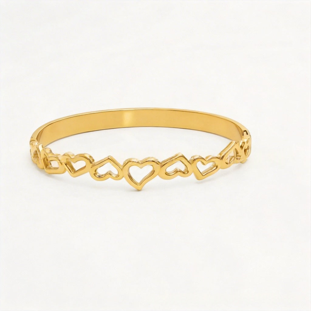 Bracelet européen et américain en forme de coeur avec une sensation luxueuse