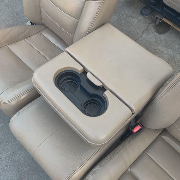 Couverture de la boîte d'accoudoir de voiture simple tout-match