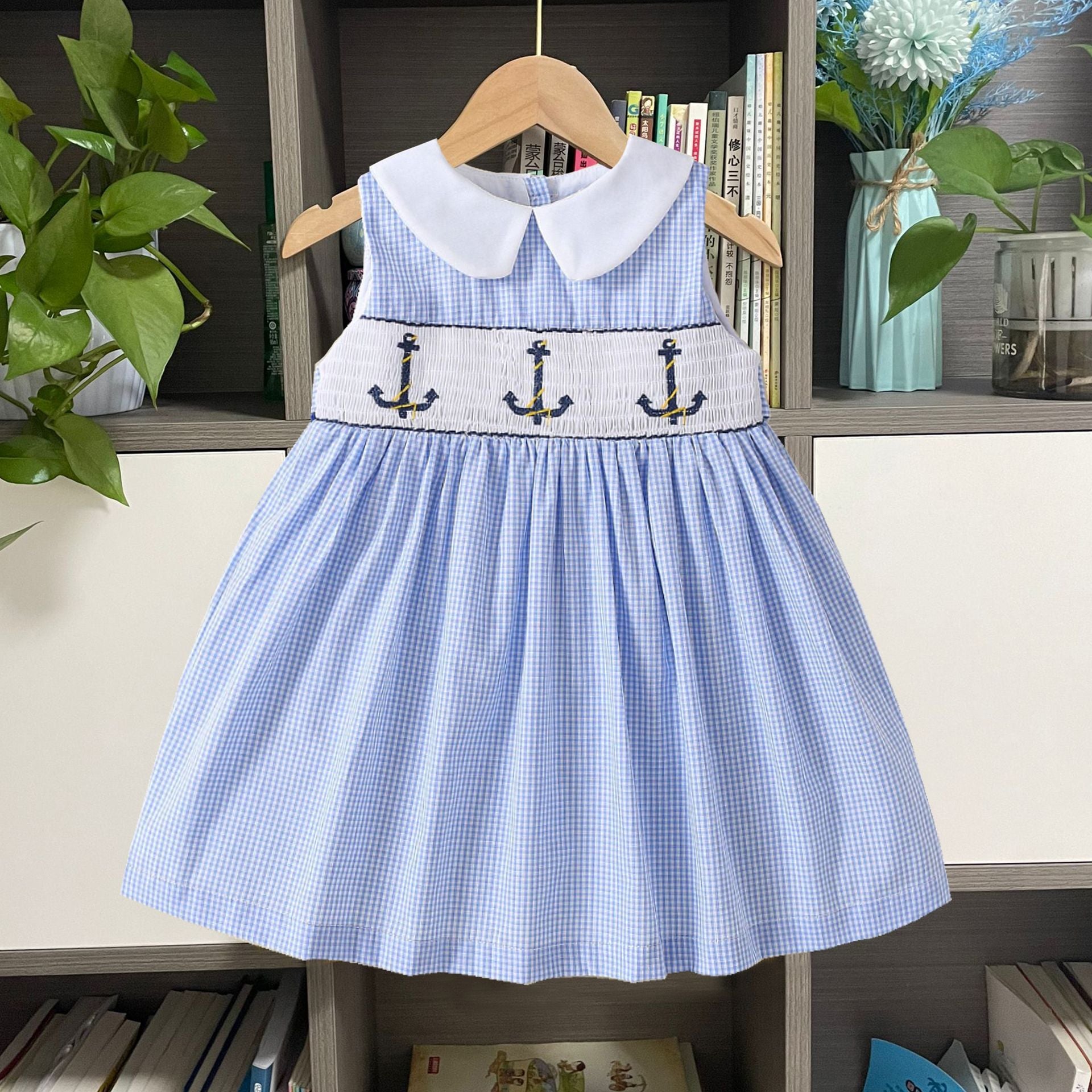 Robe de broderie sans manches pour enfants