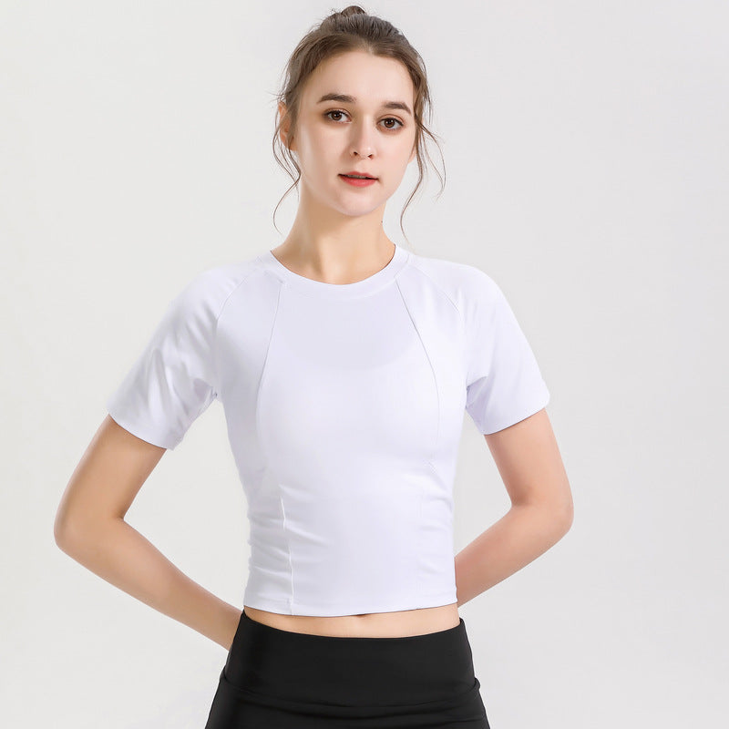 L'usure du yoga mince à manches courtes pour femmes