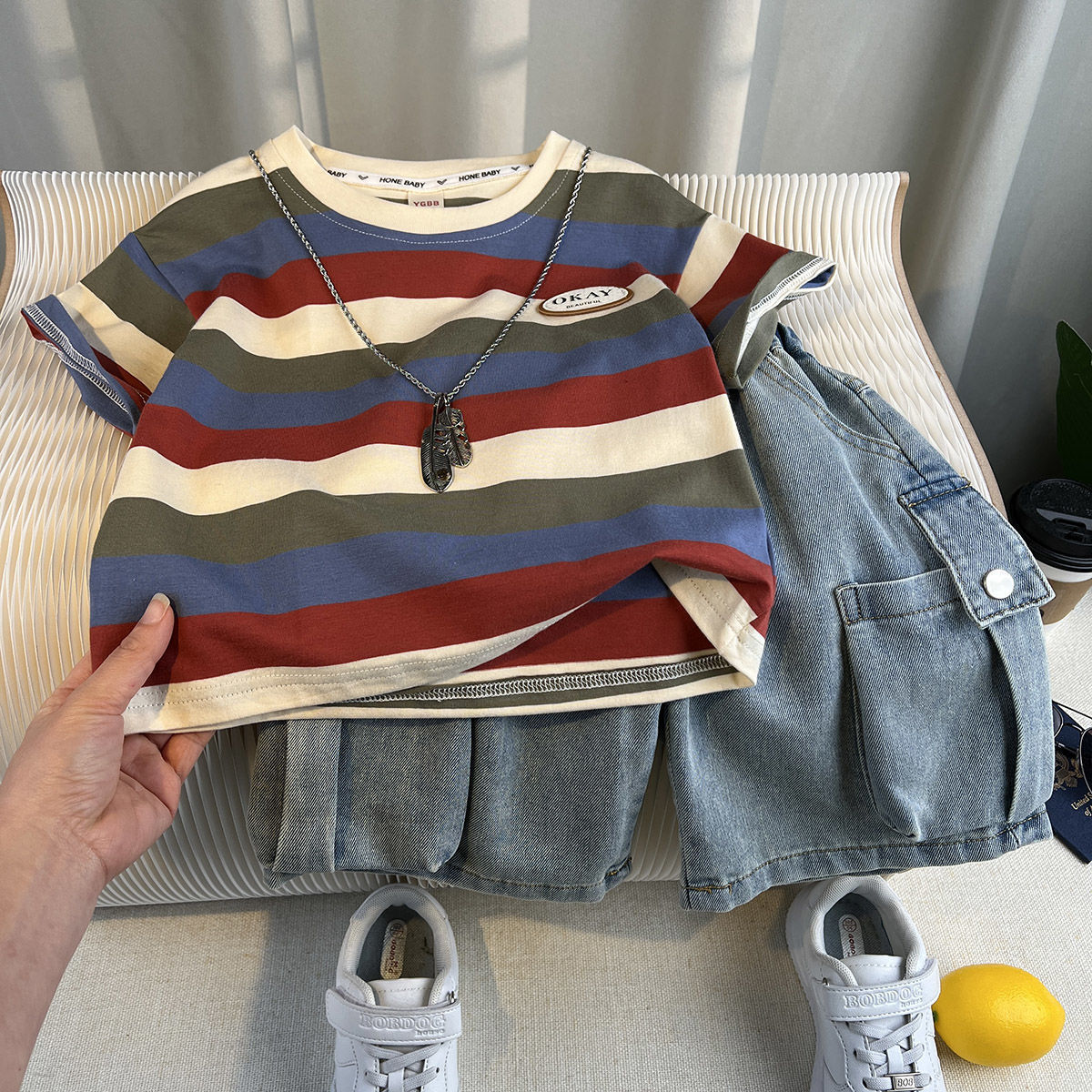Le top de la mode et des pantalons pour garçon