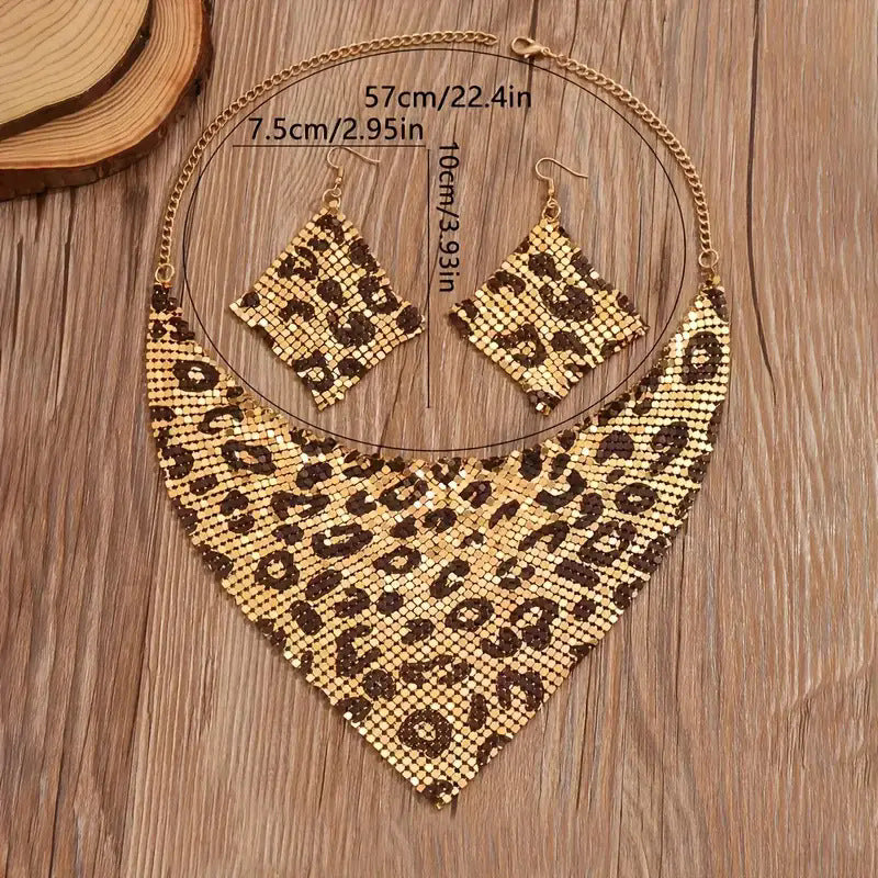 Oumei Liang Écharpe en soie Design Collier Collier Eardrops