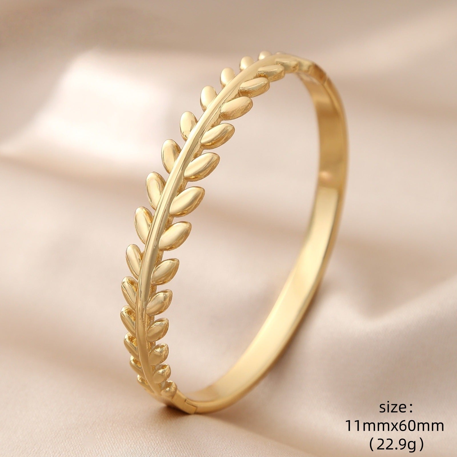 Bracelet femme en acier inoxydable simple et polyvalent