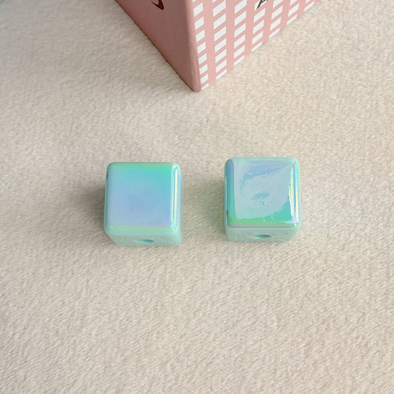 Perles en Cube acrylique plaqué UV