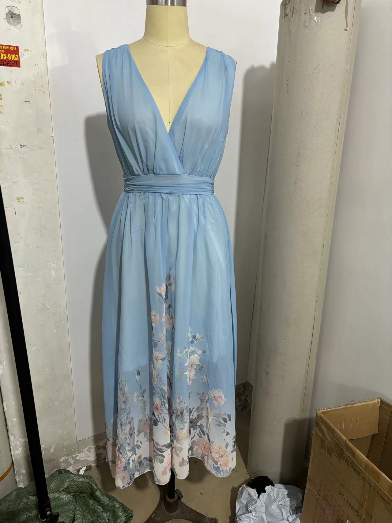 Robe élégante en col V du soir