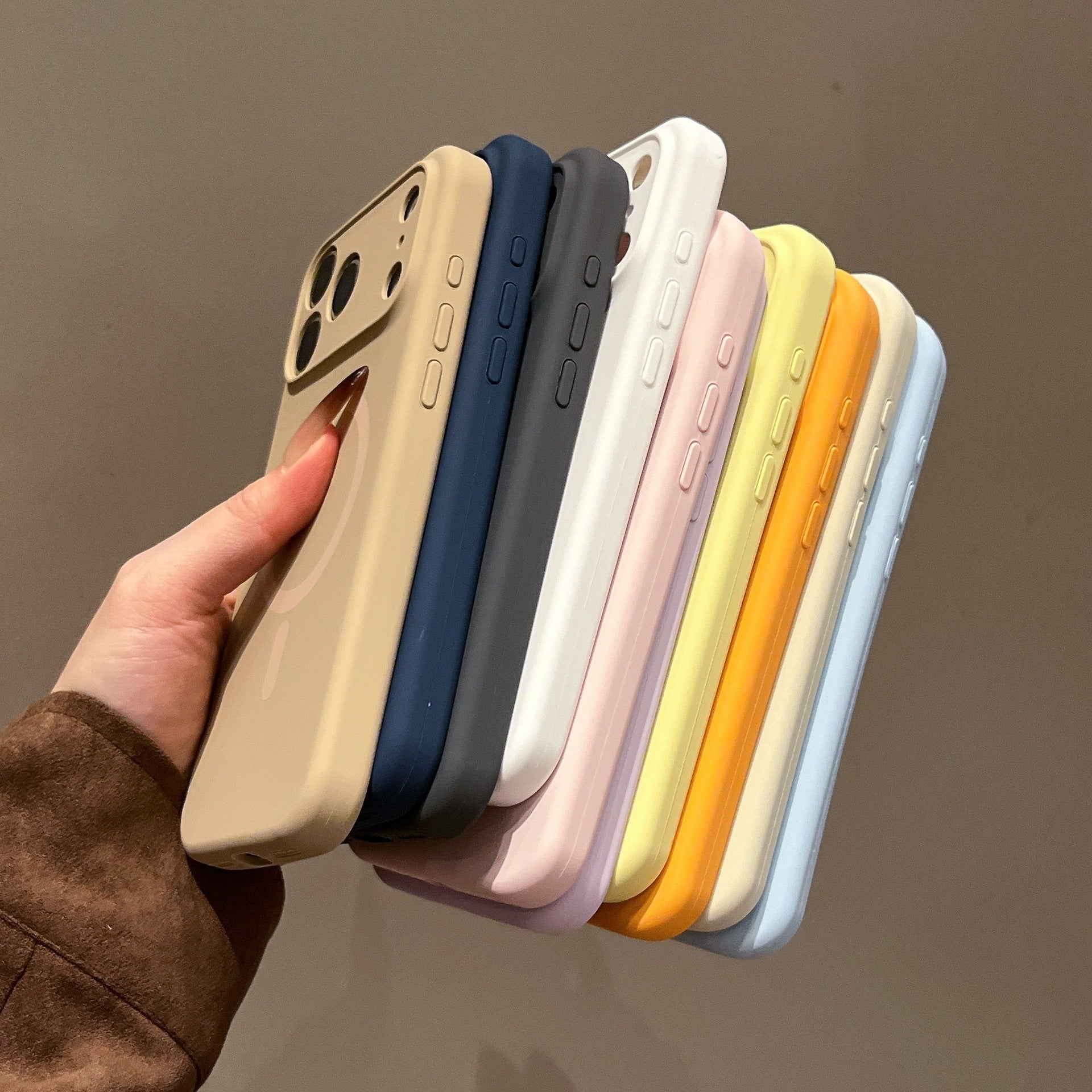 Boîtier de téléphone magnétique en silicone liquide