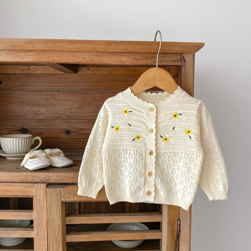 Fleur brodée Hollow Long Sleeve Protection du soleil Enrobage en tricot vide