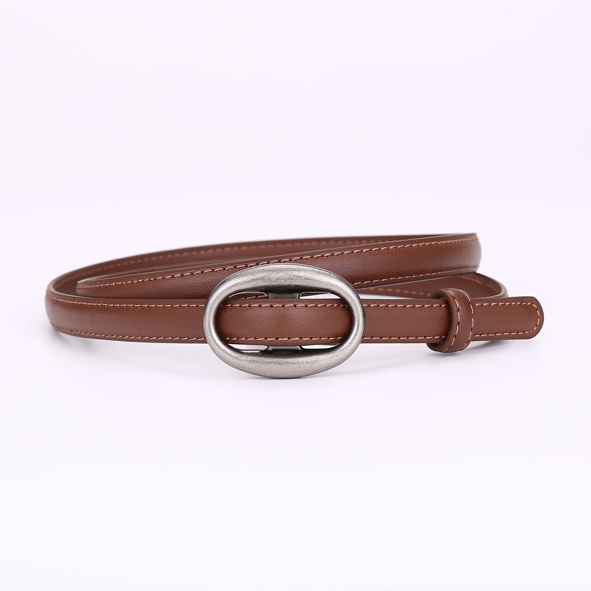 Ceinture en cuir pour femmes avec un bandeau mince