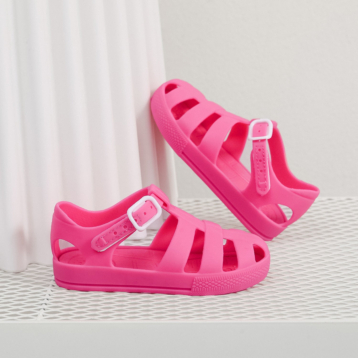 Chaussures de plage imperméables Velcro-Strap pour enfants