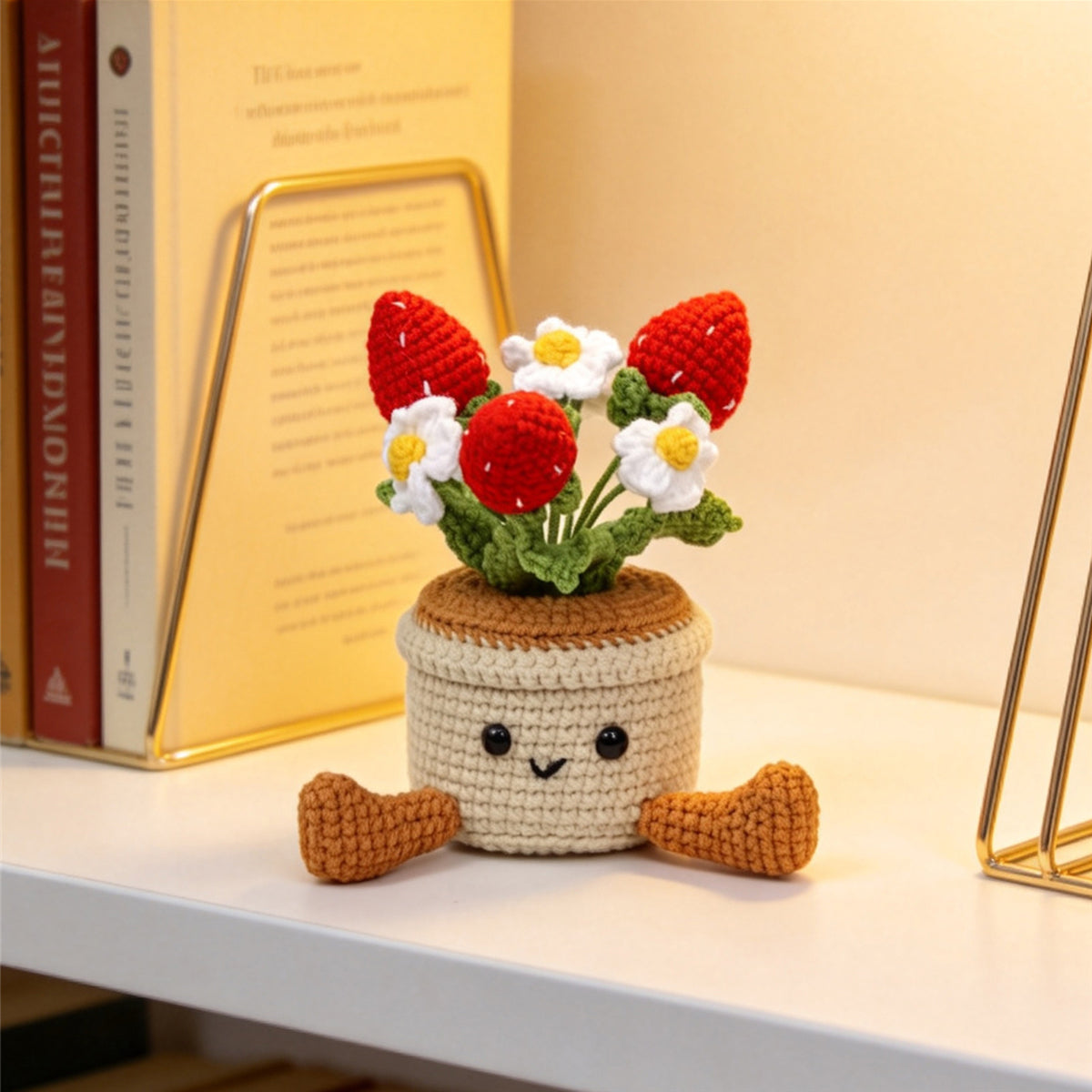 Crochet à la main fraise et petit pot de fleur Ornement fil doux au crochet éternel Frui
