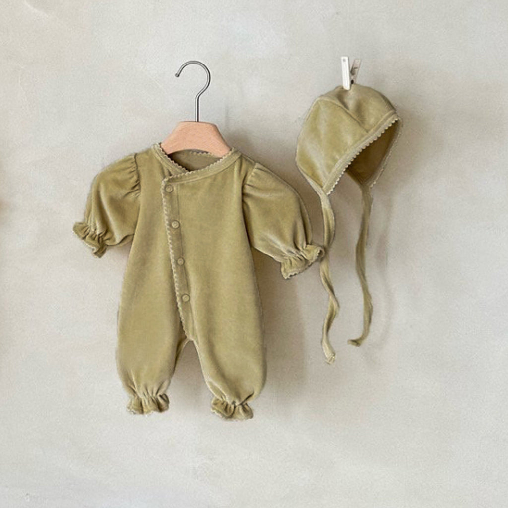 Romper en une seule pièce de style long avec une seule rangée de snaps pour bébés