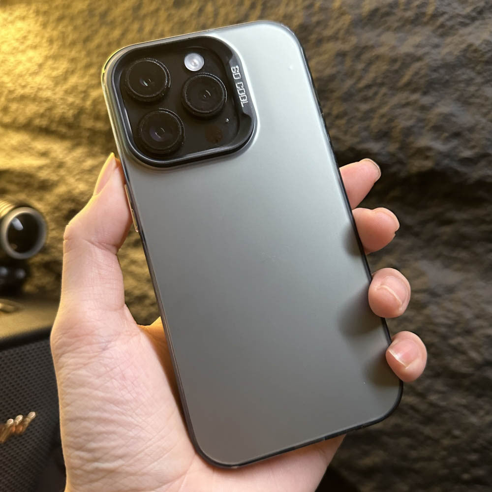 Housse de protection Matte pour téléphone couleur argent haute qualité