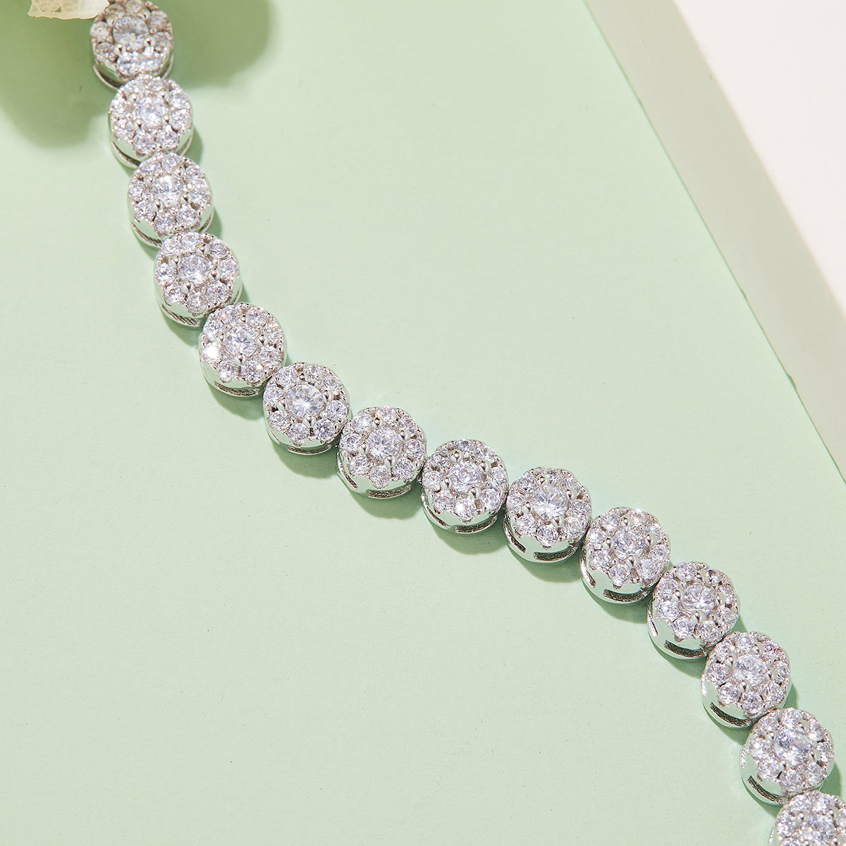 S925 Argent Sterling 2mm Bracelet de tennis en grappe de Moissanite 18cm 288pcs D Couleur VVS1 Plati