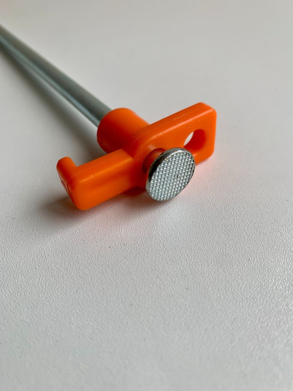 20 heavy-duty 25cm hard ground stakes