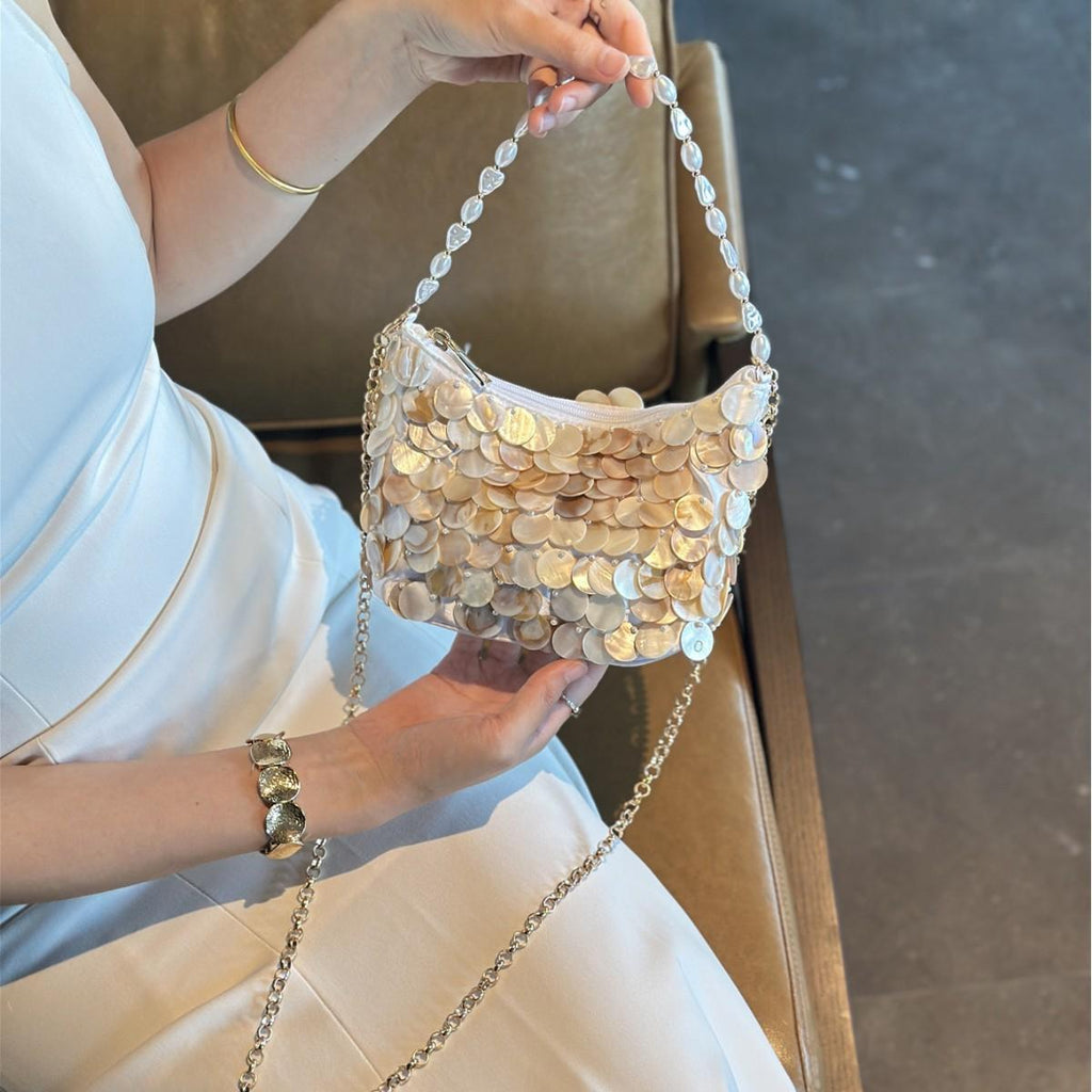 French vintage style shell-shaped ravioli bag