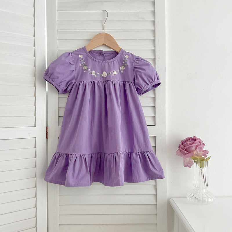 Robe de fleur brodée de petites filles à manches courtes