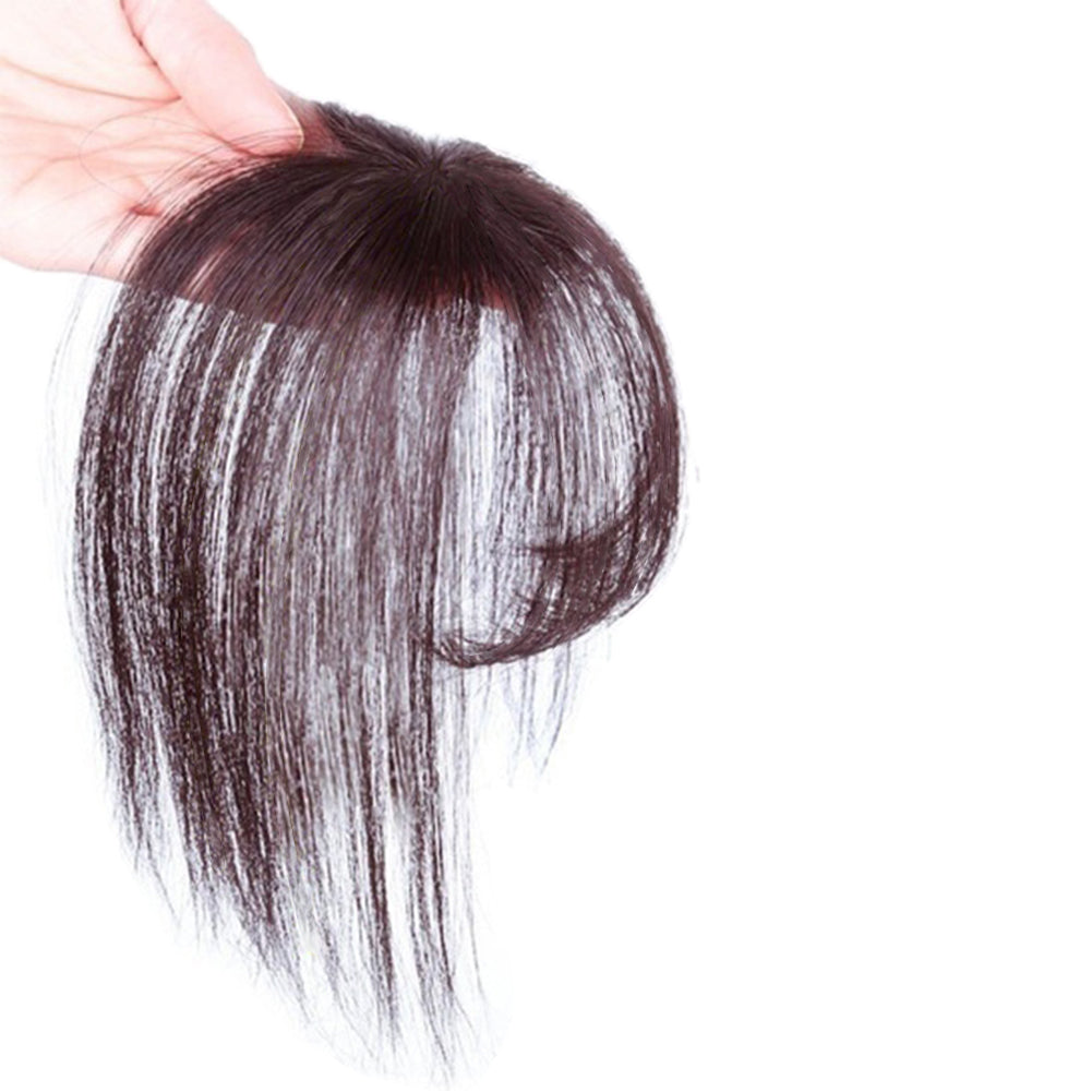 Faux bangs français au milieu de la mer de flux d'air