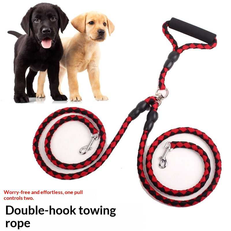 Tresse ronde tressée Pet laisse avec un à deux design pour marcher deux chiens