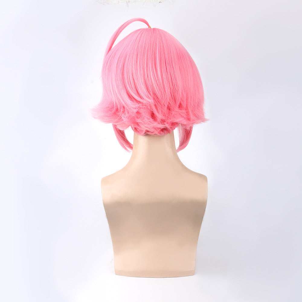 Perruque rose renversée